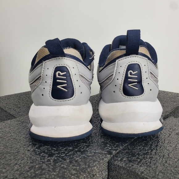 Nike Shoe Men's 9.5 Air Max AP Gray Navy White CU4826-005 - Picture 5 of 11